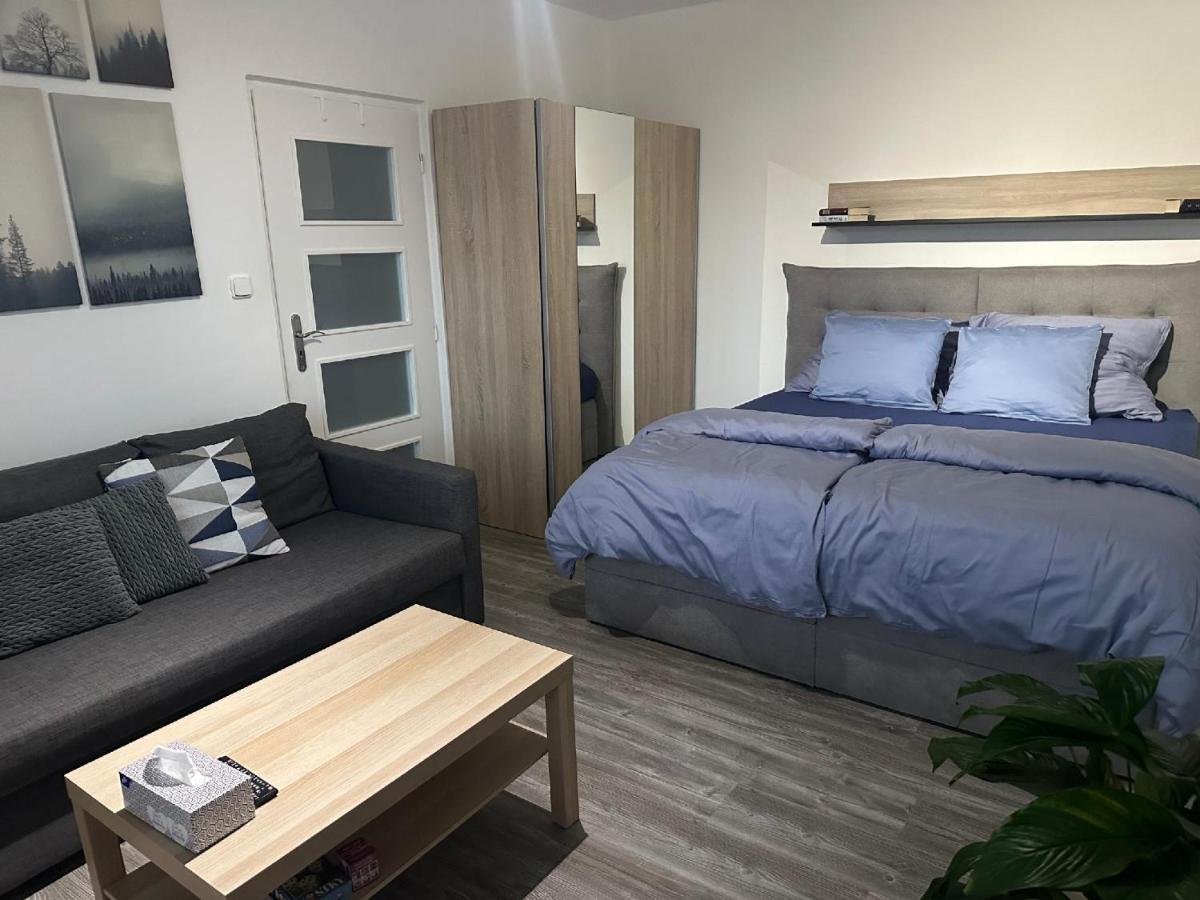 C. 19 Apartment *